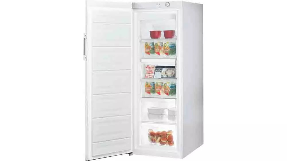 Vnitřní prostor mrazáku Indesit UI6 2W_03
