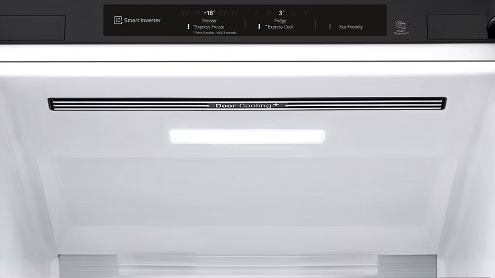 Osvětlení v kombinované chladničce LG GBV7280CEV_03