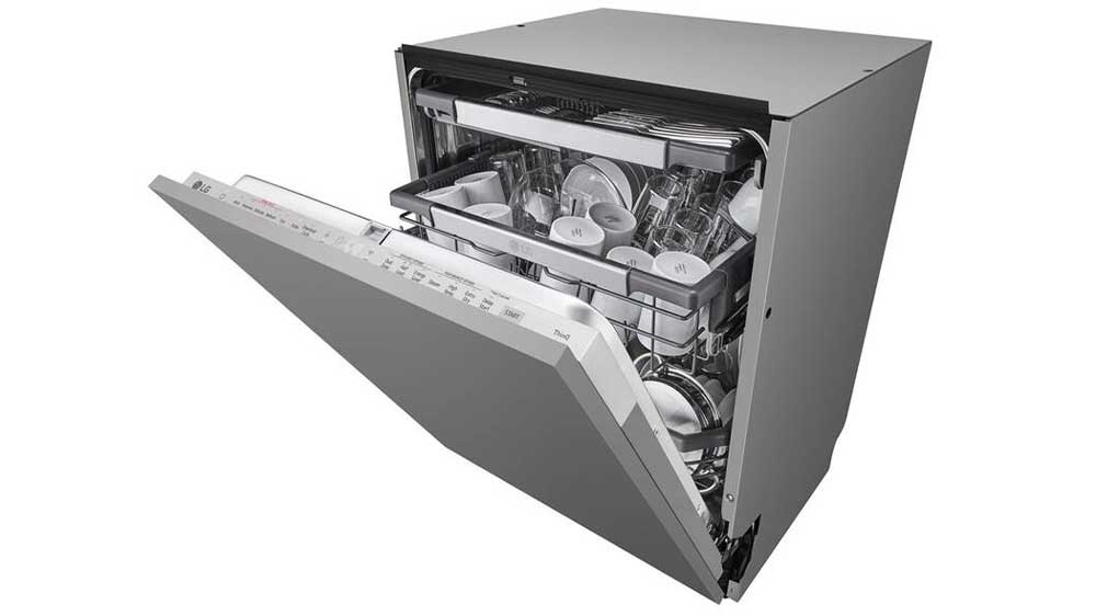 Vestavná parní myčka nádobí LG DB976TKS otevřená naložená_04