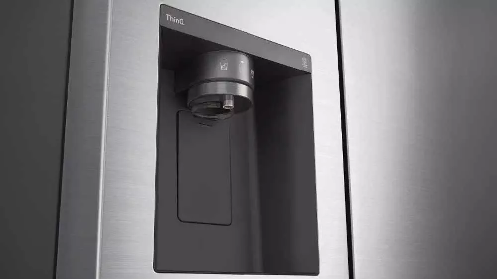 N&aacute;pojov&yacute; automat ledničky LG_03