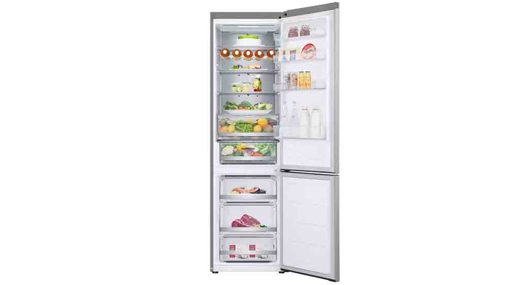 Kombinovan&aacute; chladnička LG otvoren&aacute;, pln&aacute; z&aacute;sob _03