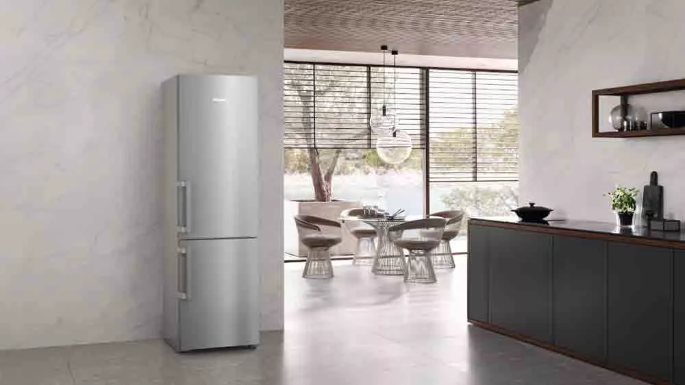 Volně stoj&iacute;c&iacute; kombinovan&aacute; chladnička Miele KFN 4799 CDE Nerez CleanSteel v interi&eacute;ru_02