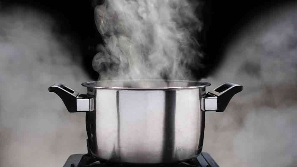 Pára nad hrncem_03