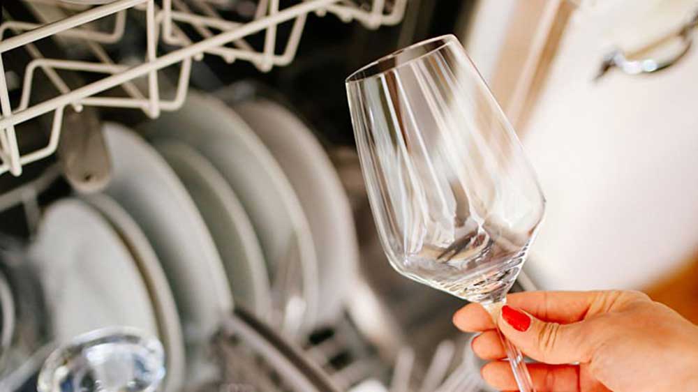 Umyt&eacute; n&aacute;dob&iacute; v myčce_04