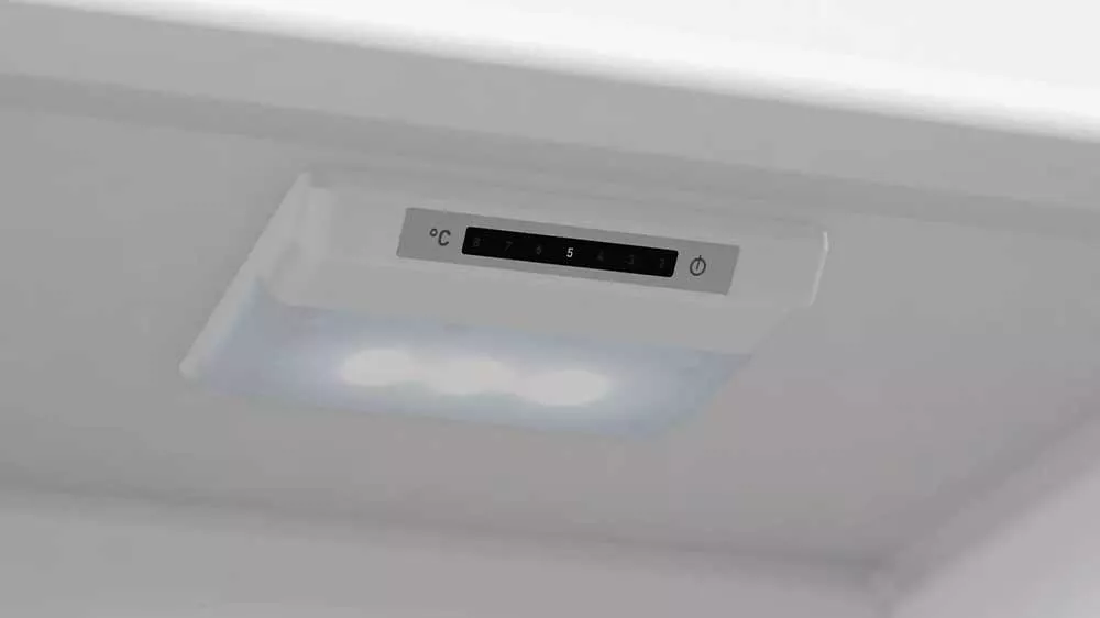 LED osvětlen&iacute; vestavn&eacute; kombinovan&eacute; lednice Mora VCMD 3244_04