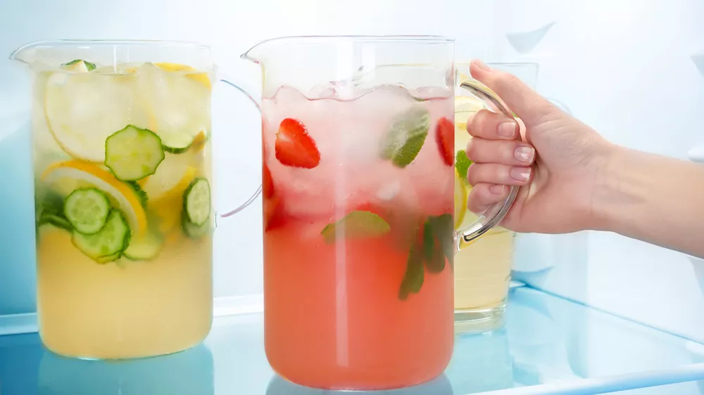 Tři domácí limonády v Americké chladničce PHILCO PXSBS 519 CX_03