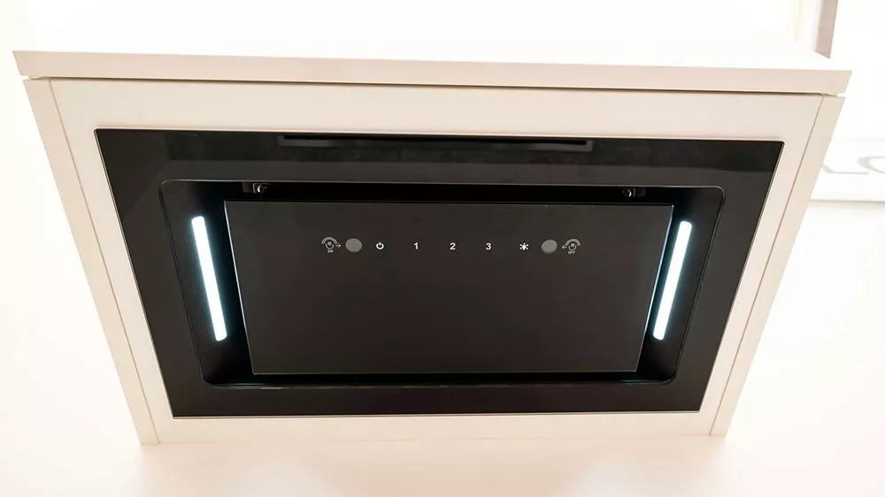 LED osvětlen&iacute; vestavn&eacute;ho odsavače par Philco PEB 4552 BIB_05