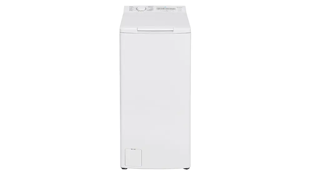 Vrchem plněná pračka Philco PLD 127 CTL E11, která je umístěná v koupelně.