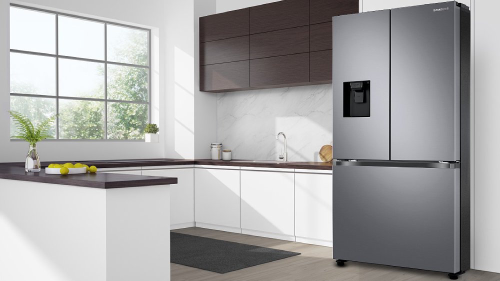 Chladnička Samsung RF50A5202B1/EO – nadčasový design v harmonickém souladu s vaší kuchyní