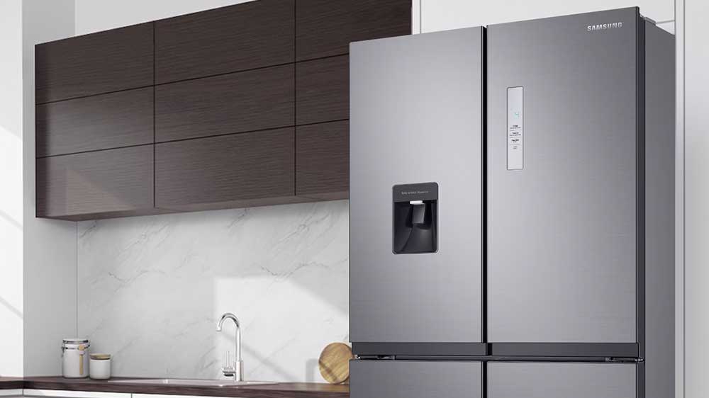 Elegantní a výkonná americká lednice Samsung RF48A401EB4/EO_04