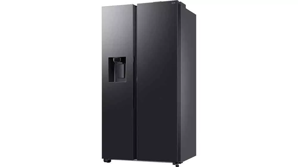 Americk&aacute; lednice Samsung RS80F64KEFEO pohled ze strany_02