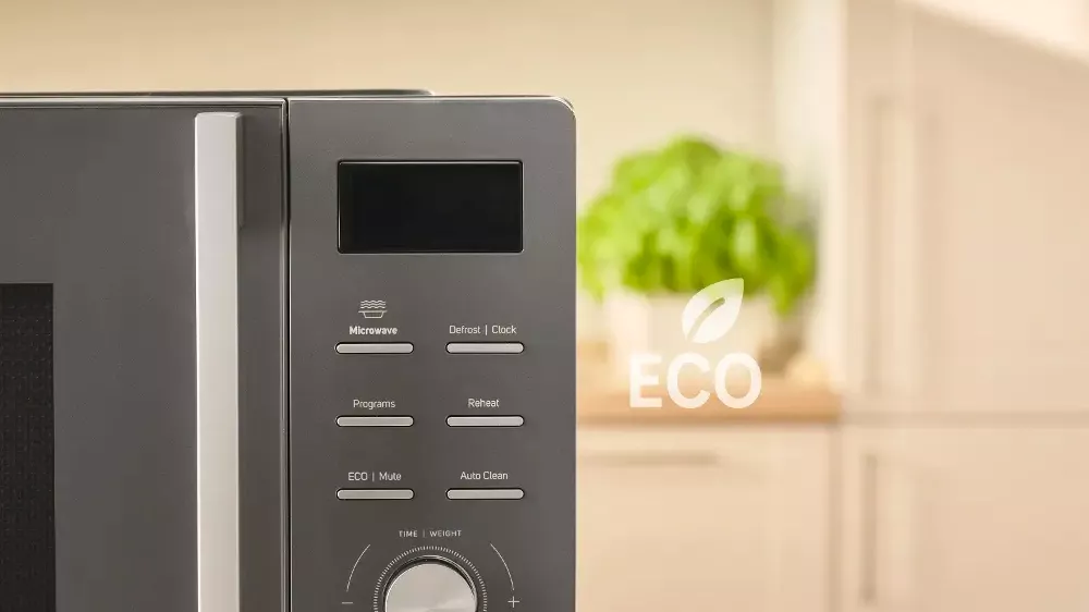 LED displej &scaron;etř&iacute;c&iacute; energi&iacute;