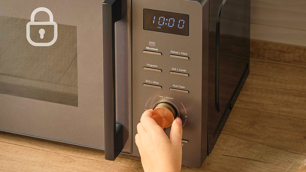 Uzamykateln&yacute; ovl&aacute;dac&iacute; panel