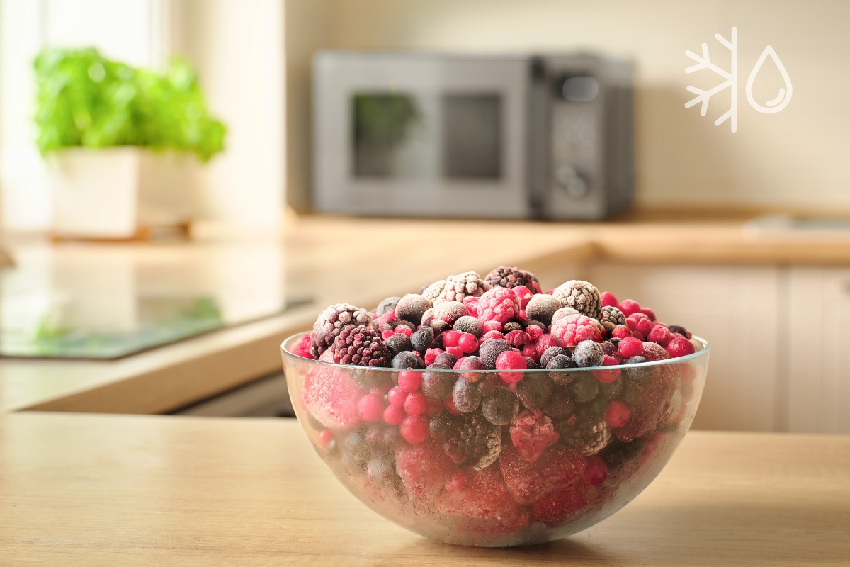 Rozmrazov&aacute;n&iacute; podle v&aacute;hy nebo času; &scaron;etrn&eacute; rozmrazen&iacute; ovoce a masa