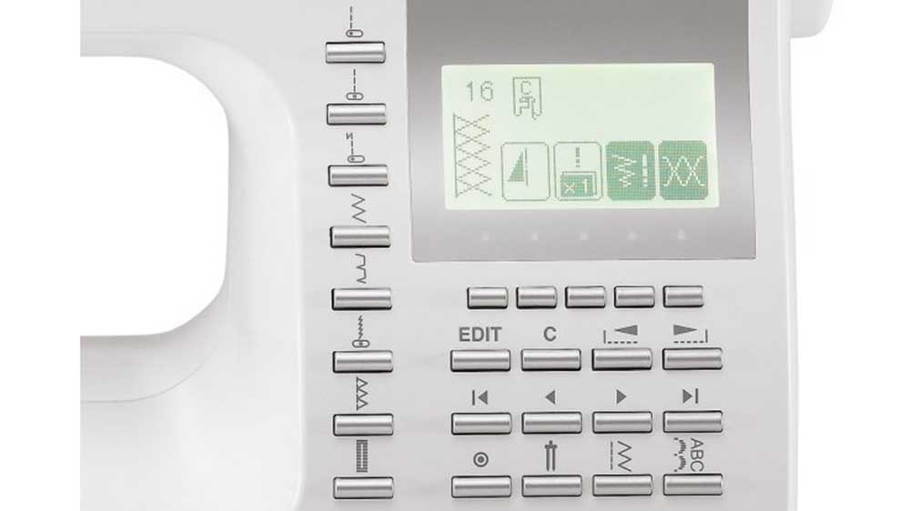 &Scaron;ic&iacute; stroj Singer SMC 9960/00 m&aacute; přehledn&yacute; LCD displej_04