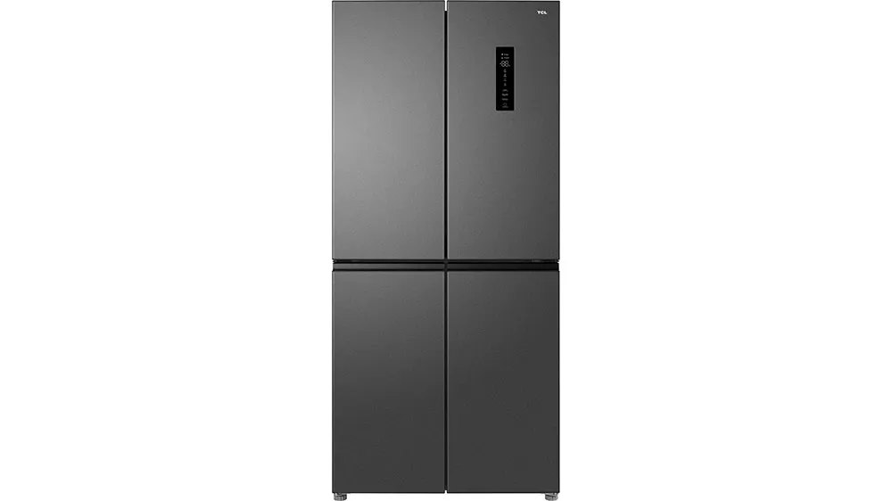 Americk&aacute; lednice TCL RP470CSE1 se zavřen&yacute;mi dveřmi_01
