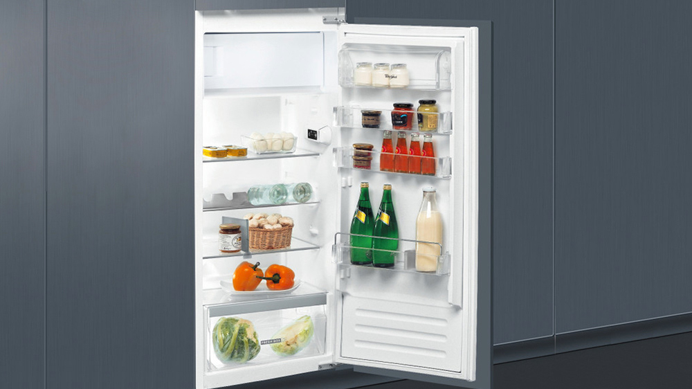 Vestavná chladnička s mrazákem WHIRLPOOL ARG 86121