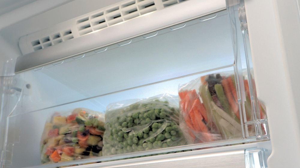 Mraznička Whirlpool UW8 F2Y WBI F 2