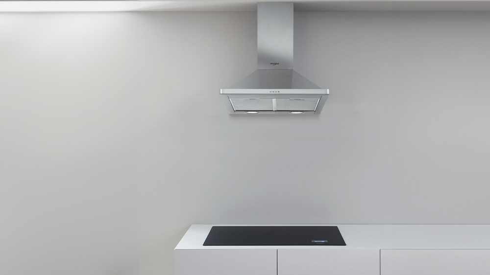 Digestor Whirlpool WHCN 64 F LM X/1 v kuchyni_03