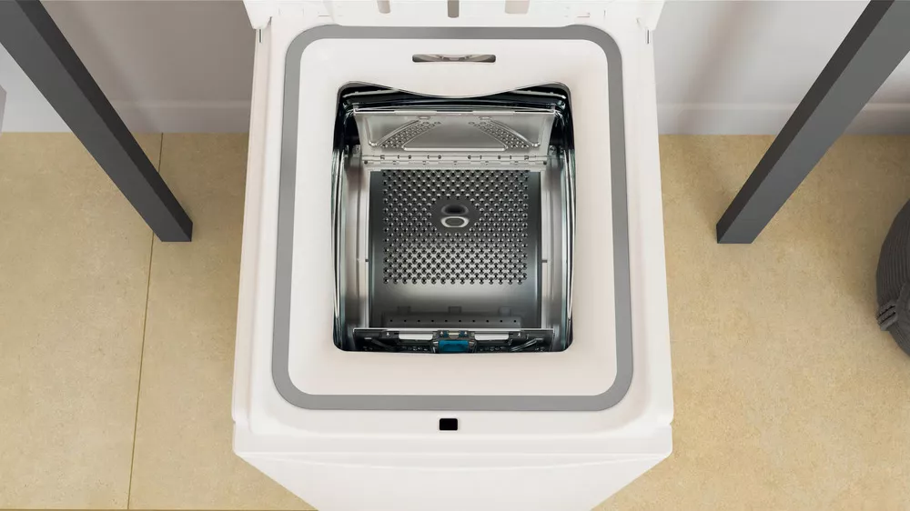 Otevřený buben vrchem plněné pračky Whirlpool TDLR 7231BS EU_04