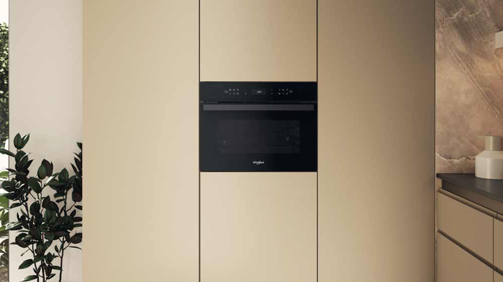 Vestavn&aacute; trouba Whirlpool WCS6A9PHTSBA v interi&eacute;ru_02