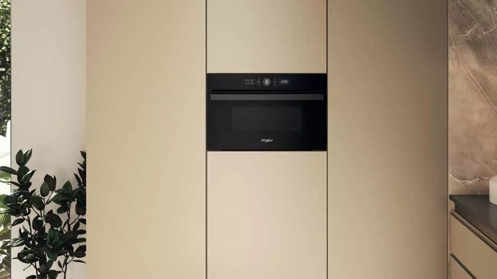 Mikrovlnná trouba Whirlpool WMD44MB zabudovaná v kuchyňské lince_02