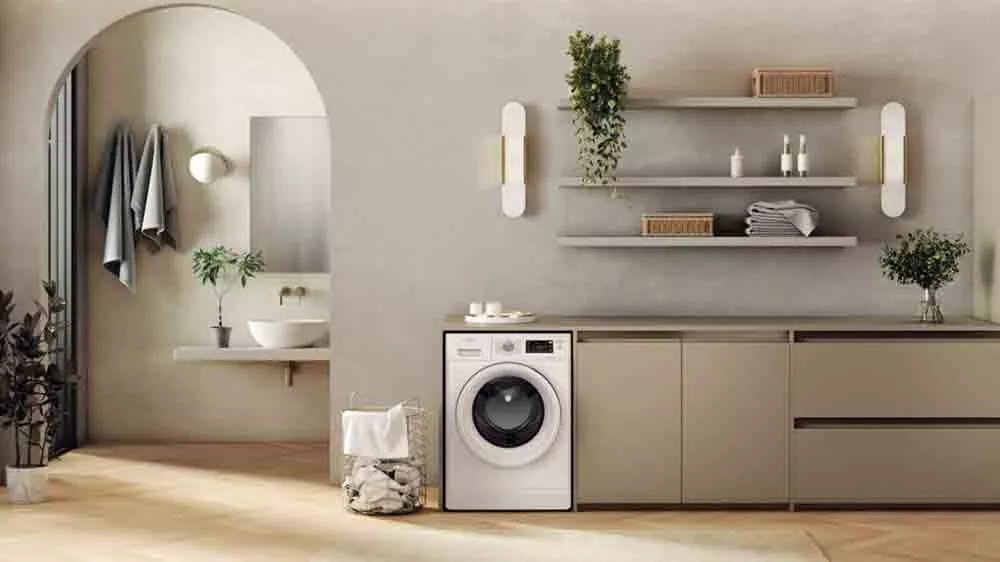 Pračka Whirlpool FFB 7269 WV EE instalovaná v koupelně _03