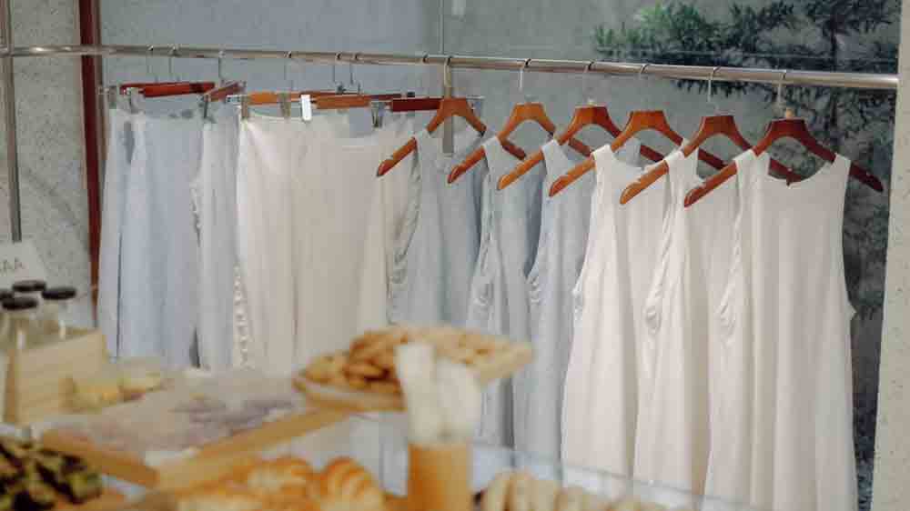 B&iacute;l&eacute; pr&aacute;dlo na vě&scaron;&aacute;ku_03