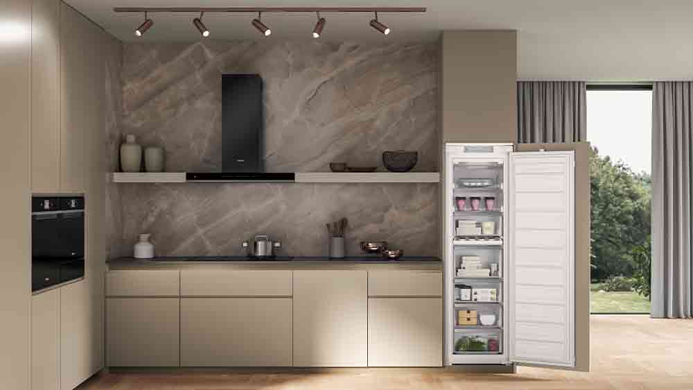 Moderní kuchyň s Whirlpool WHSD18F013D1_04“