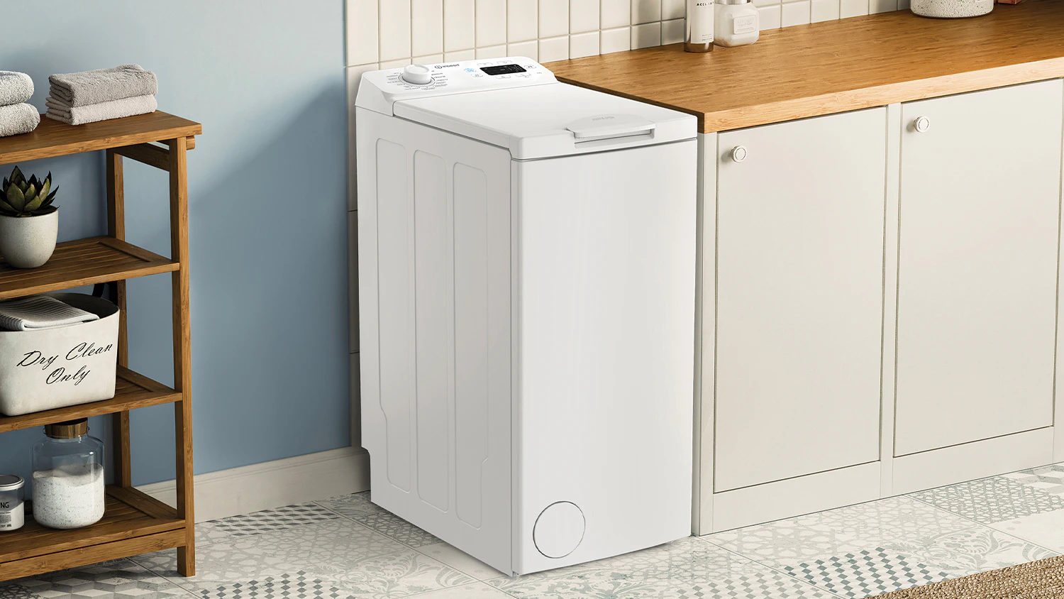 Práčka Indesit TI612EPGCS v interiéri