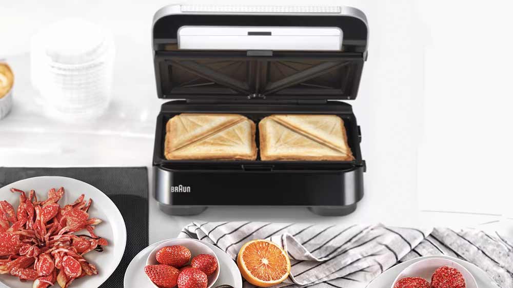 Sendvičovač Braun SnackMaker 5 SM5005 s opečenými toastmi_03