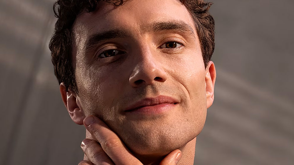 Muž s oholenou tvárou_04