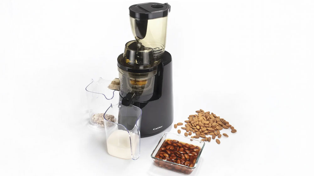 Príprava rastlinného mlieka pomocou odšťavovača Catler_03