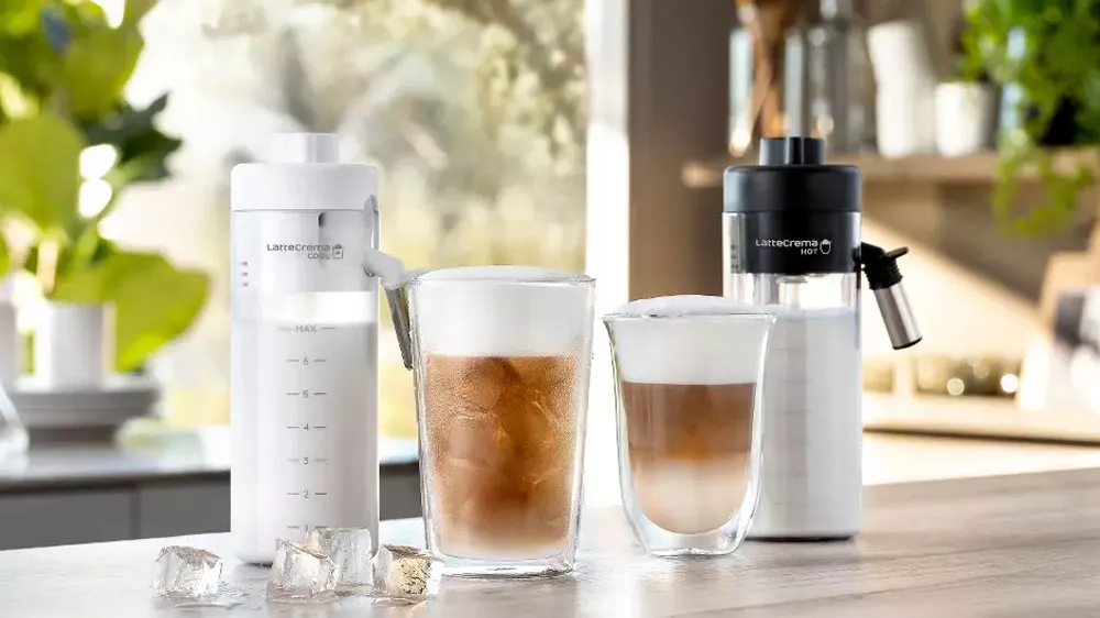 Automatický kávovar De'Longhi Eletta Explore ECAM450.55.G má 2 samostatné mliečne karafy_04