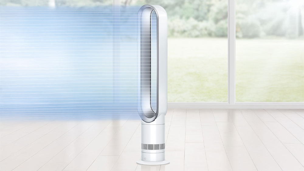 Silný proud vzduchu bez lopatek ventilátoru Dyson AM07_02