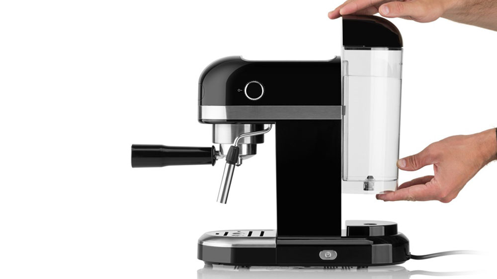 P&aacute;kov&eacute; espresso ETA 0175 90000 detail vyj&iacute;mateln&eacute; n&aacute;držky na vodu_05