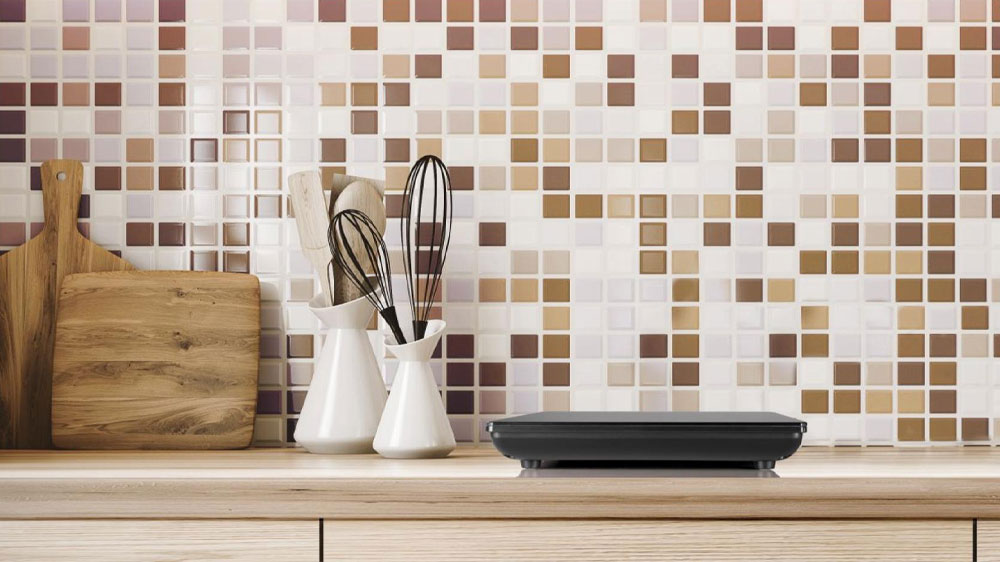 Indukčn&iacute; vařič Gorenje ICY2000SP v kuchyni _04