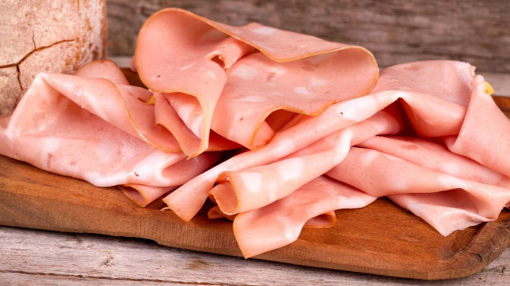 Nakrájená mortadella_03