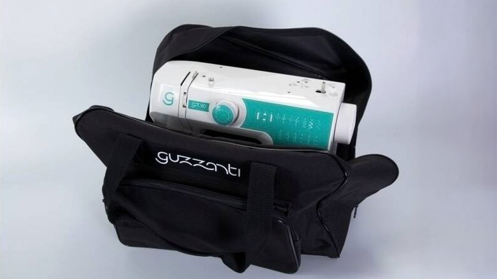 Otevřená taška Guzzanti GZ 007 se šicím strojem uvnitř_02