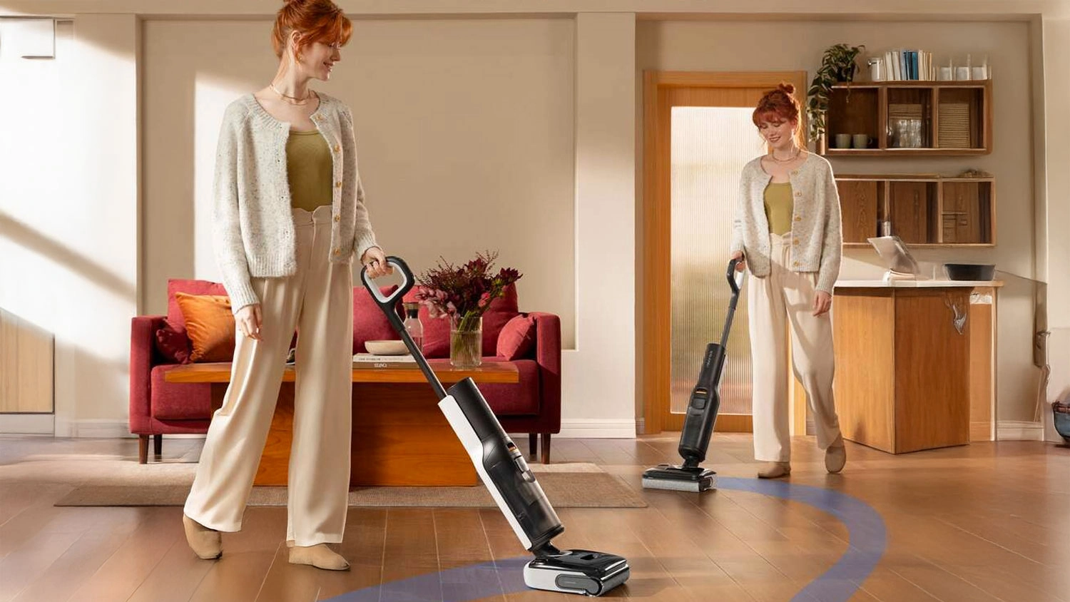 Žena vysáva s tyčovým vysávačom s mopom Roborock F25 Gen 2 Black