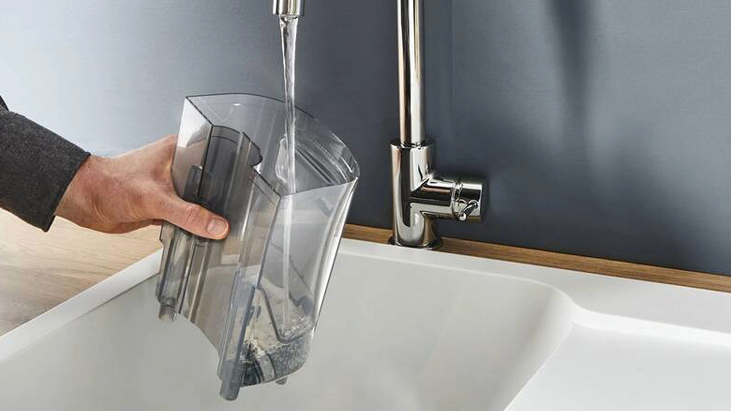 N&aacute;držka na vodu čističe skvrn Rowenta IN3020F0 Clean It Compact Animal