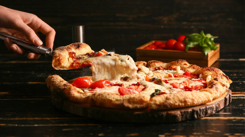 Servírovanie pizze_02