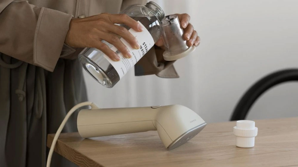 Dolévání vody do nádržky napařovače_03