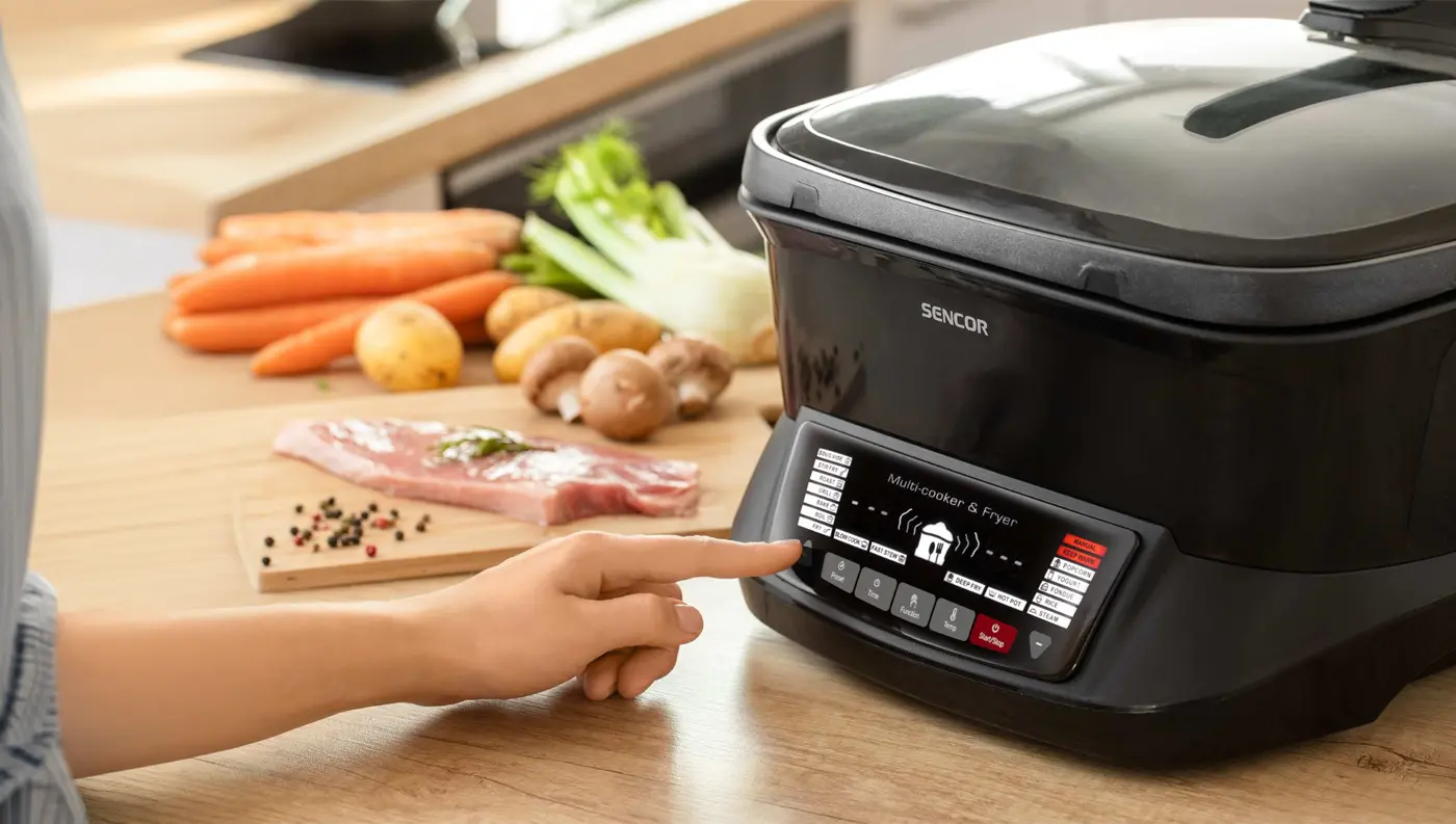 Sencor SFR 9300BK &ndash; prudk&eacute; smažen&iacute; j&iacute;del