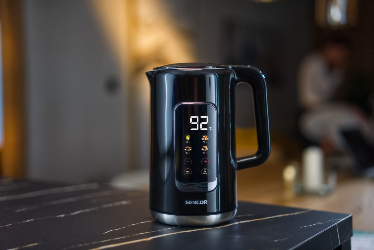 Nadčasov&yacute; design s LED displejem