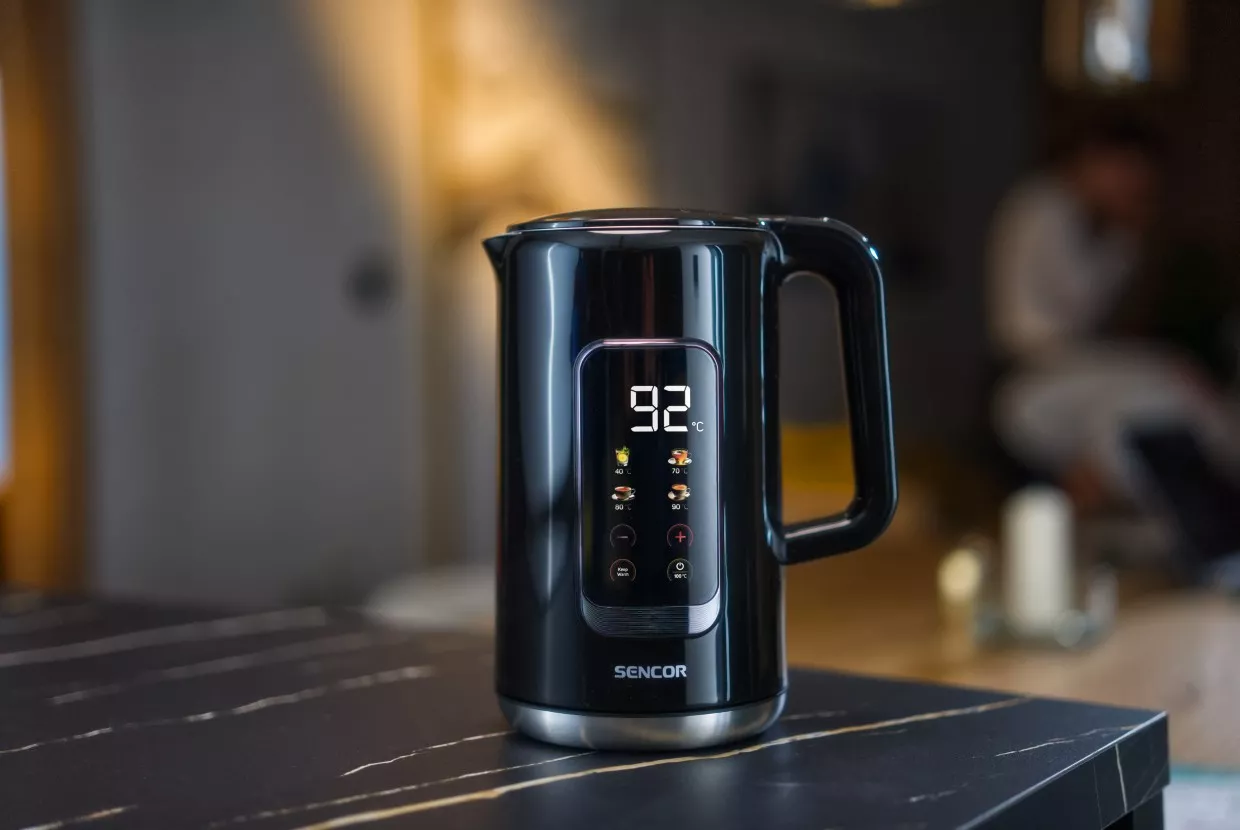 Nadčasov&yacute; design s LED displejem