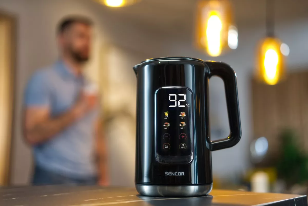 Ovl&aacute;dac&iacute; panel s LED displejem; 5 &uacute;rovn&iacute; v&yacute;konu; 60minutov&yacute; časovač; Rychl&yacute; start