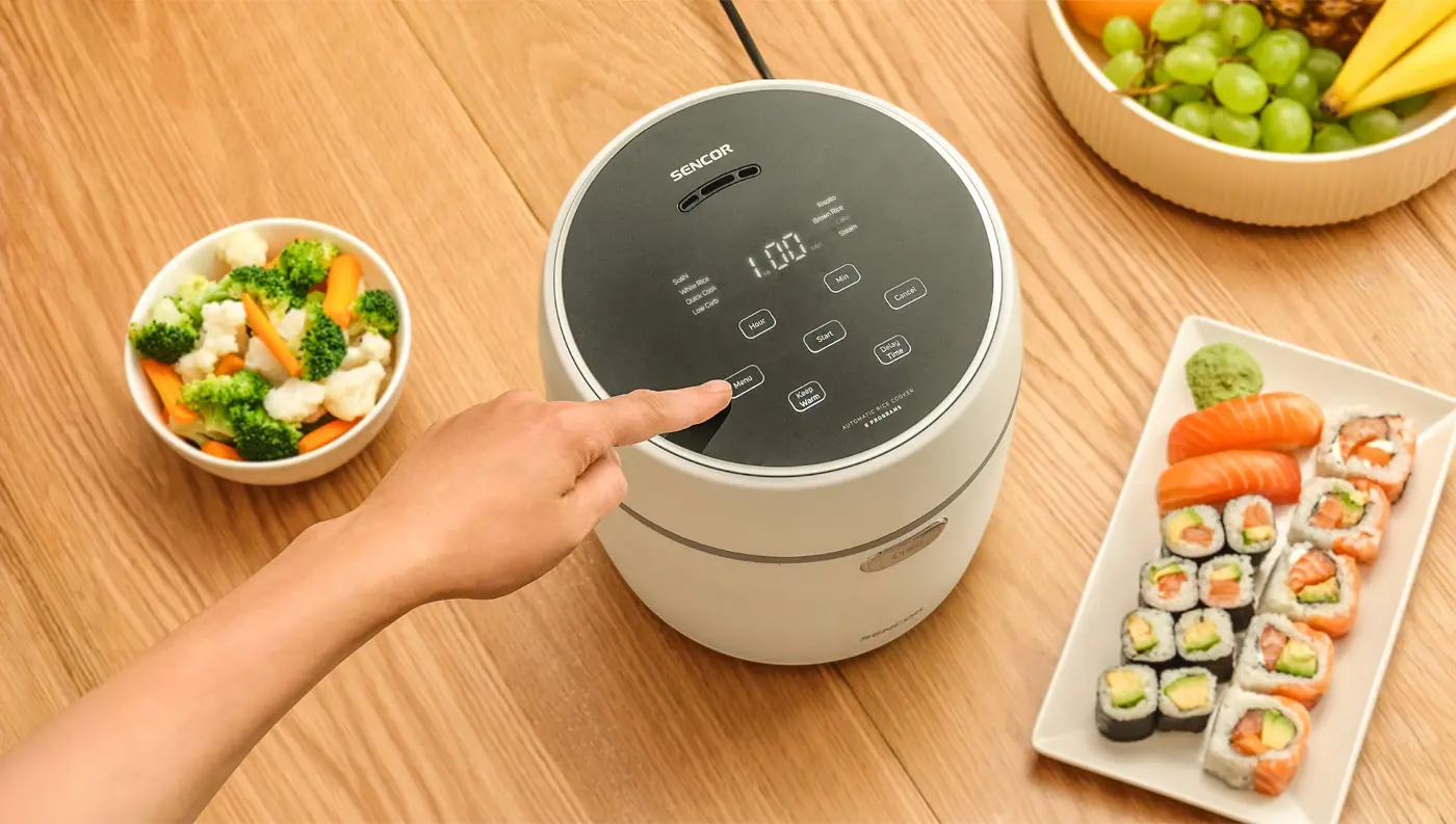 Sencor SRM 0670WH – přehledný digitální displej