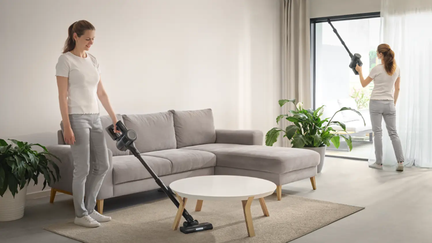 Sencor SVC 7221BK &ndash; lehk&aacute; konstrukce pro &uacute;klid i u stropu