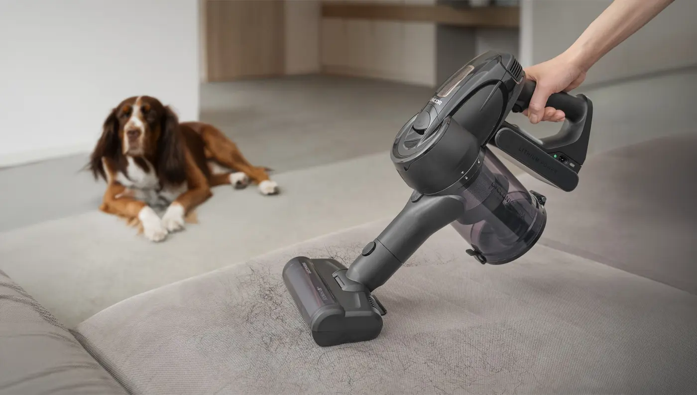 Sencor SVC 8726BK &ndash; rotačn&iacute; Cat&Dog kart&aacute;č pro odstraněn&iacute; chlupů